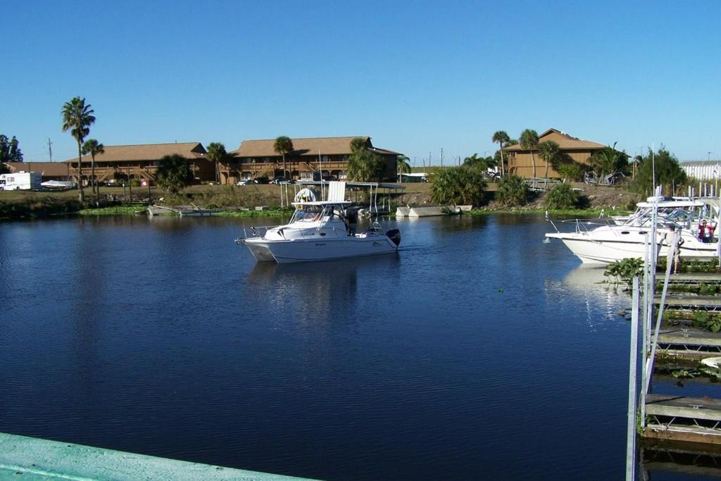 Roland Martin Marina/Resort Clewiston Ngoại thất bức ảnh